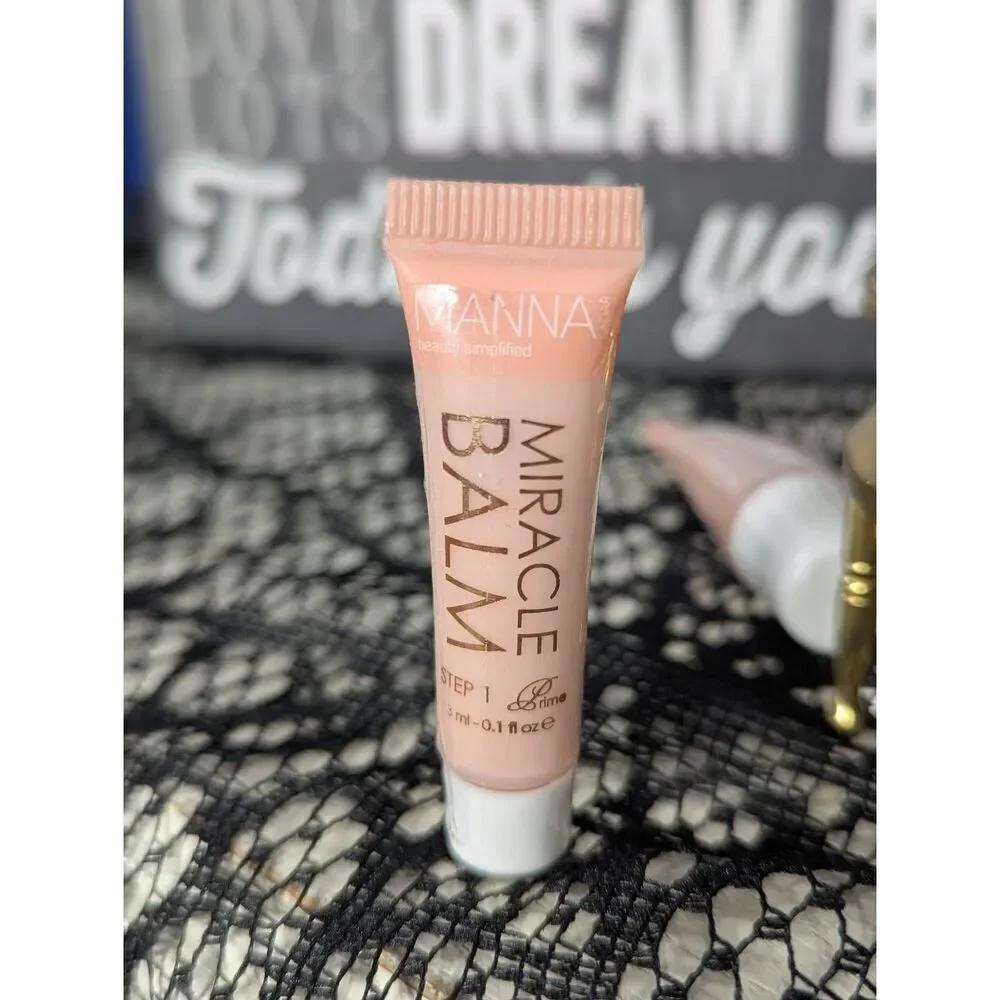 5/25 Manna Kadar Beauty Bundle